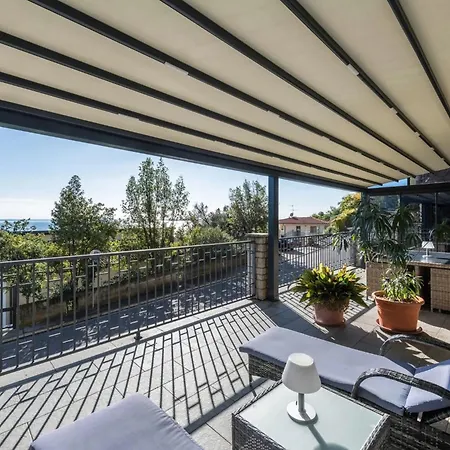 Virgilio Rosso Apartman *